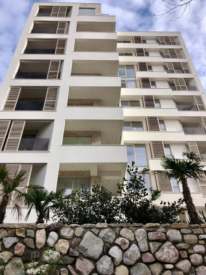 Aura Tower Apartments By Gaby Rafajlovići Εξωτερικό φωτογραφία