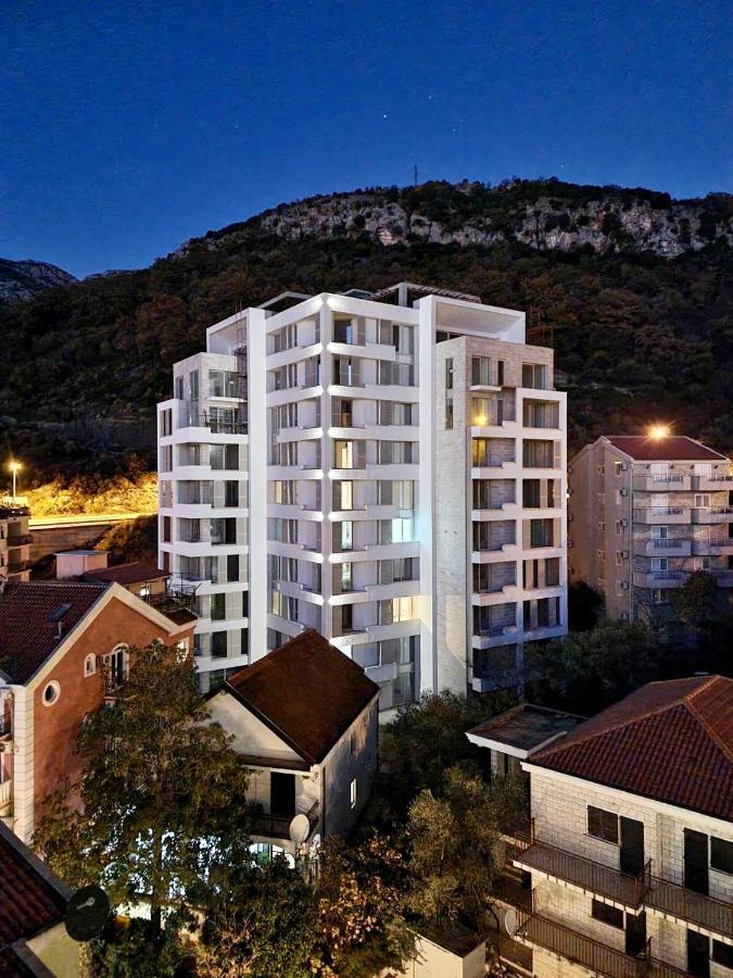 Aura Tower Apartments By Gaby Rafajlovići Εξωτερικό φωτογραφία
