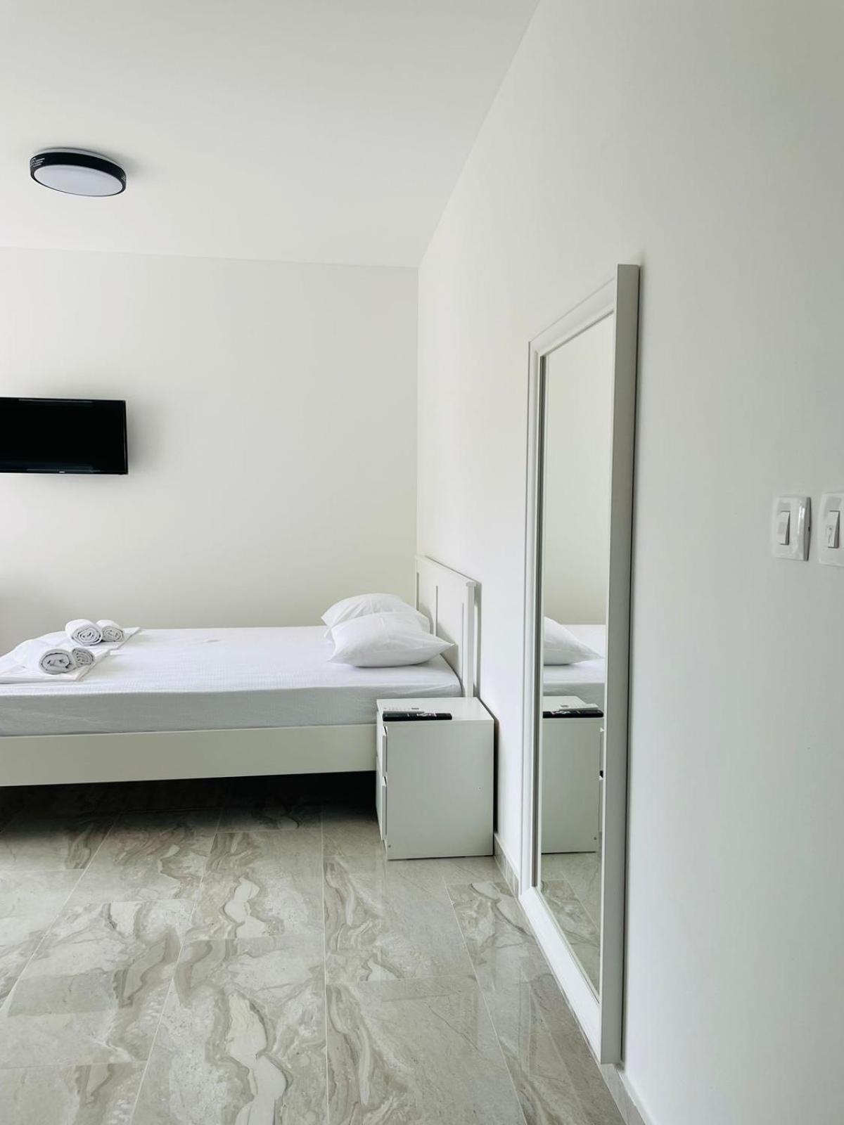 Aura Tower Apartments By Gaby Rafajlovići Εξωτερικό φωτογραφία