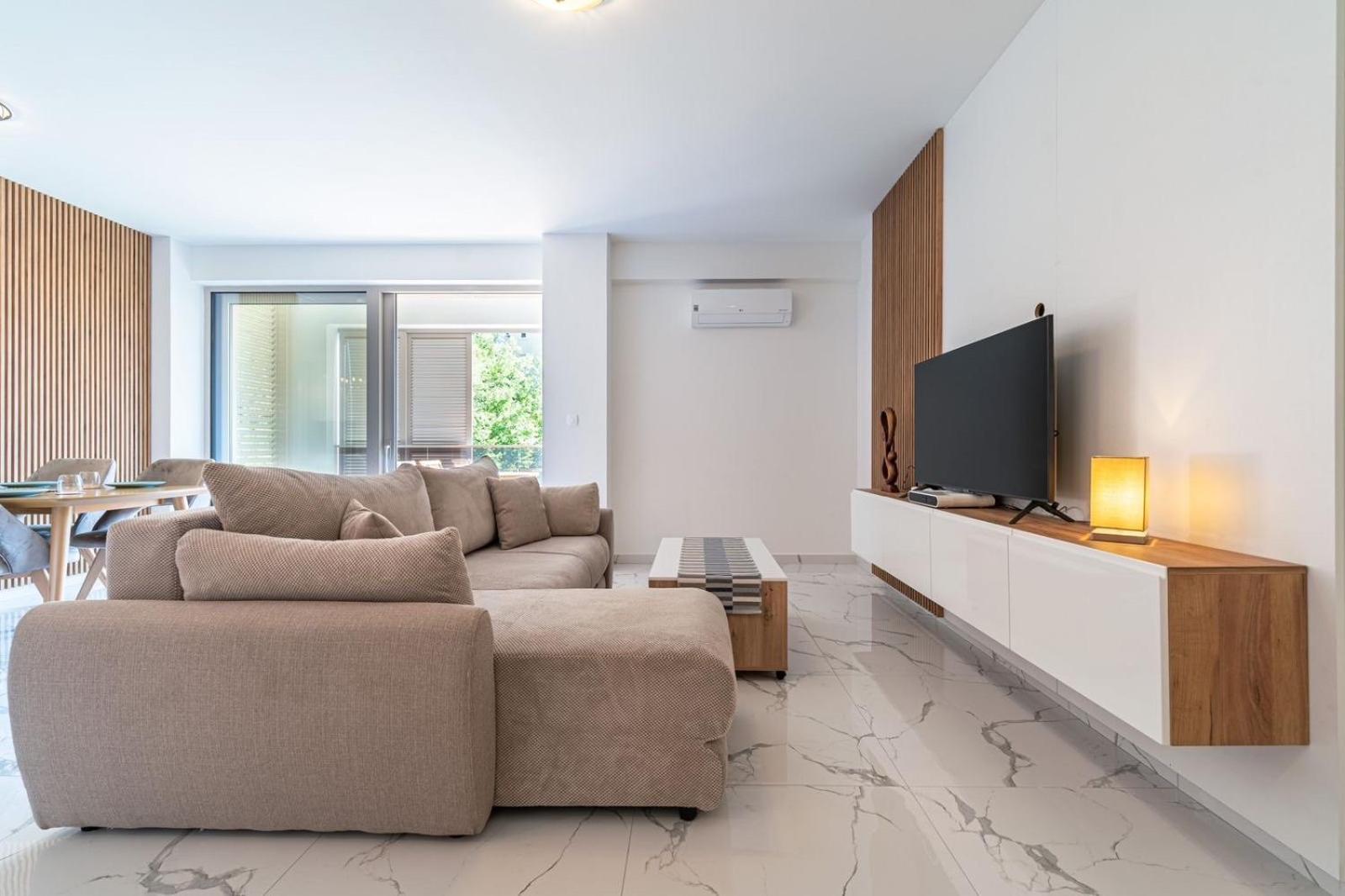 Aura Tower Apartments By Gaby Rafajlovići Εξωτερικό φωτογραφία