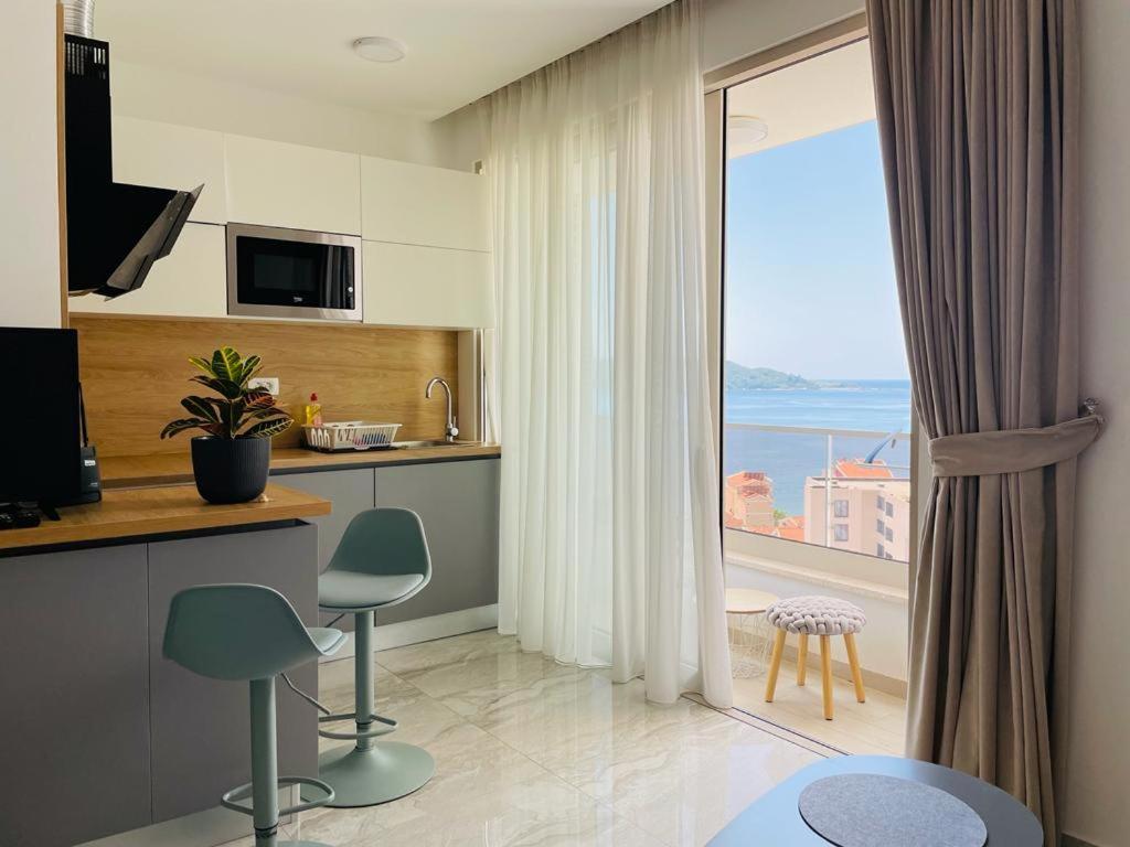 Aura Tower Apartments By Gaby Rafajlovići Εξωτερικό φωτογραφία